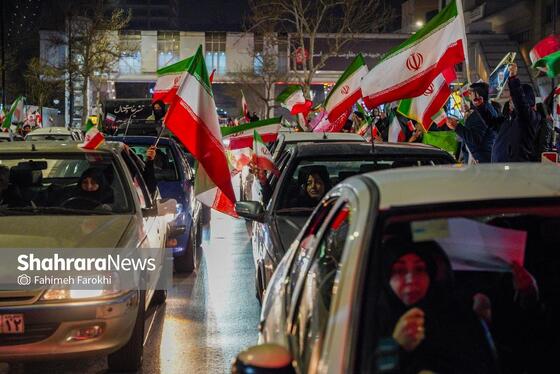 گزارش تصویری | رژه خودرویی مردم مشهد در ششمین شب از حضور پرشور در خیابان‌ها (۲)
