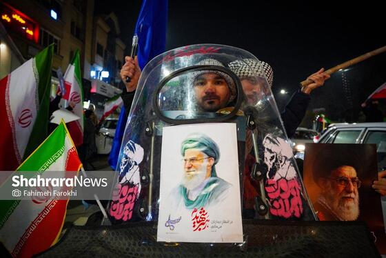 گزارش تصویری | رژه خودرویی مردم مشهد در ششمین شب از حضور پرشور در خیابان‌ها (۲)