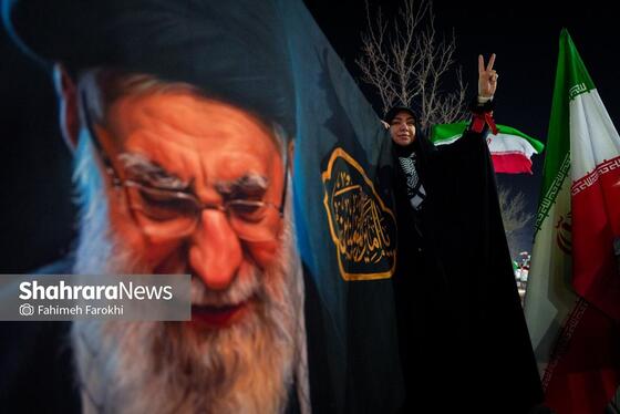 گزارش تصویری | رژه خودرویی مردم مشهد در ششمین شب از حضور پرشور در خیابان‌ها (۲)