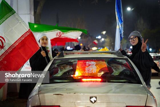 گزارش تصویری | رژه خودرویی مردم مشهد در ششمین شب از حضور پرشور در خیابان‌ها (۲)