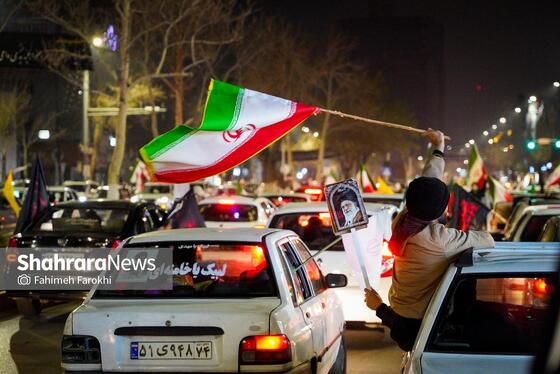 گزارش تصویری | رژه خودرویی مردم مشهد در ششمین شب از حضور پرشور در خیابان‌ها (۲)