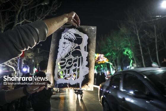 گزارش تصویری | هفتمین شب حضور پرشور مردم مشهد در خون‌خواهی امام شهید و حمایت از نیرو‌های مسلح (شنبه ۱۶ اسفند)