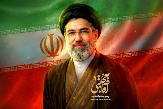 عکس و پوسترهایی از آیت‌الله سید مجتبی خامنه‌ای سومین رهبر انقلاب اسلامی ایران