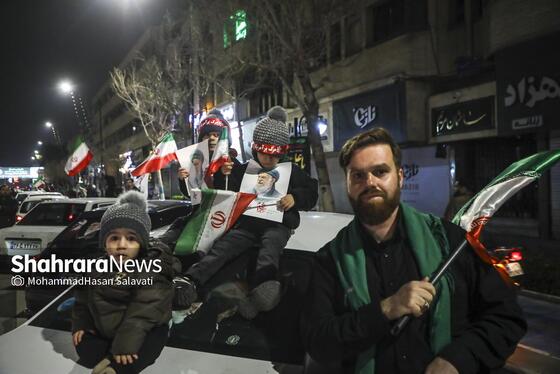 گزارش تصویری | واکنش مردم مشهد به خبر انتخاب آیت‌الله سیدمجتبی خامنه‌ای به عنوان سومین رهبر انقلاب اسلامی ایران