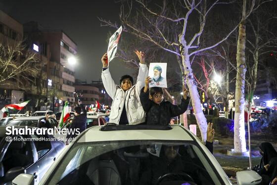 گزارش تصویری | واکنش مردم مشهد به خبر انتخاب آیت‌الله سیدمجتبی خامنه‌ای به عنوان سومین رهبر انقلاب اسلامی ایران