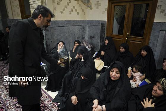 گزارش تصویری | مراسم احیا ویژه ناشنوایان در شب‌ نوزدهم ماه مبارک رمضان در حرم مطهر رضوی