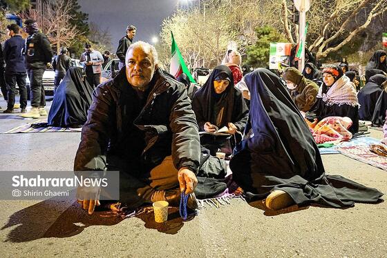 گزارش تصویری | مراسم احیای شب ۱۹ رمضان ۱۴۰۴ در خیابان‌های مشهد - ۲