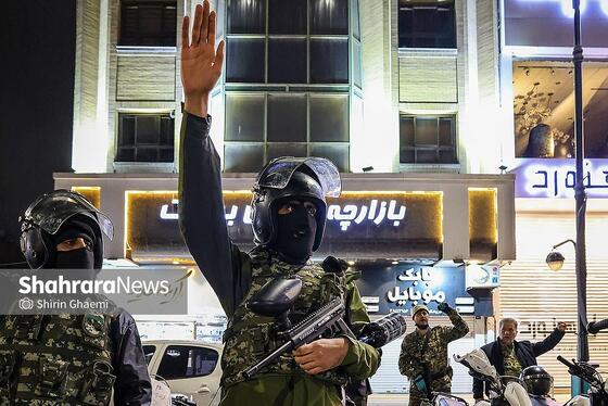 گزارش تصویری | واکنش مردم مشهد به خبر انتخاب آیت‌الله سیدمجتبی خامنه‌ای به عنوان سومین رهبر انقلاب اسلامی ایران - ۲