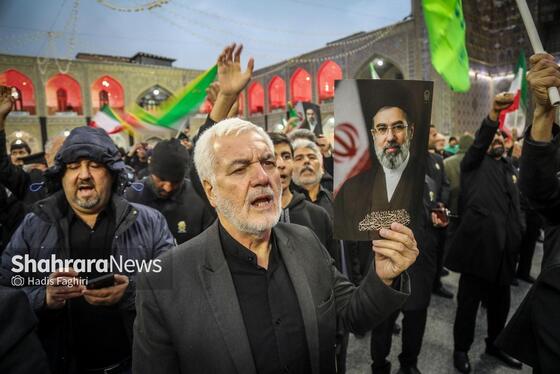 گزارش تصویری | بیعت مردم مشهد با رهبر معظم انقلاب اسلامی در حرم مطهر رضوی