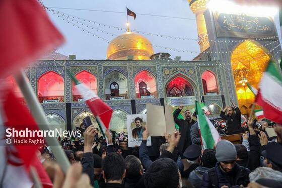 گزارش تصویری | بیعت مردم مشهد با رهبر معظم انقلاب اسلامی در حرم مطهر رضوی
