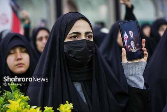 گزارش تصویری | بیعت مردم مشهد با رهبر معظم انقلاب اسلامی در حرم مطهر رضوی