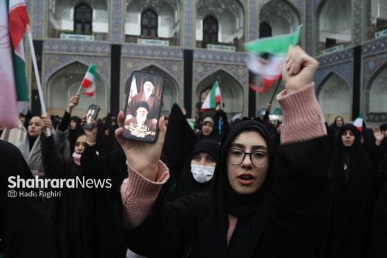 گزارش تصویری | بیعت مردم مشهد با رهبر معظم انقلاب اسلامی در حرم مطهر رضوی