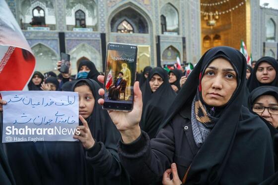 گزارش تصویری | بیعت مردم مشهد با رهبر معظم انقلاب اسلامی در حرم مطهر رضوی