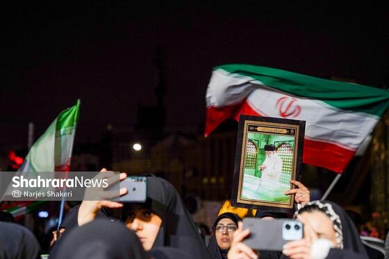 گزارش تصویری | حضور پرشور مردم مشهد در خون‌خواهی امام شهید و بیعت با سومین رهبر انقلاب اسلامی (دوشنبه ۱۸ اسفند)