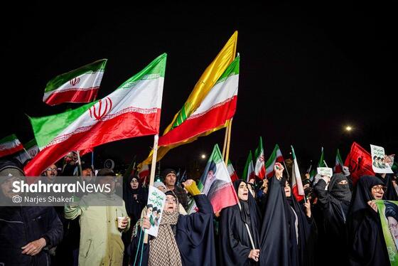 گزارش تصویری | حضور پرشور مردم مشهد در خون‌خواهی امام شهید و بیعت با سومین رهبر انقلاب اسلامی (دوشنبه ۱۸ اسفند)