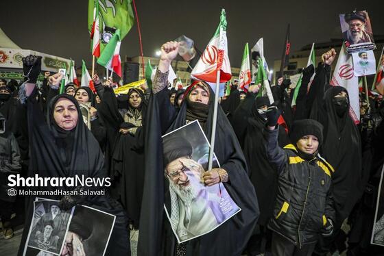 گزارش تصویری | حضور پرشور مردم در خیابان های مشهد و بیعت با سومین رهبر انقلاب اسلامی - ۲ (دوشنبه ۱۸ اسفند)