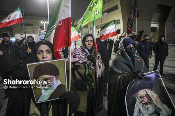 گزارش تصویری | حضور پرشور مردم در خیابان های مشهد و بیعت با سومین رهبر انقلاب اسلامی - ۲ (دوشنبه ۱۸ اسفند)