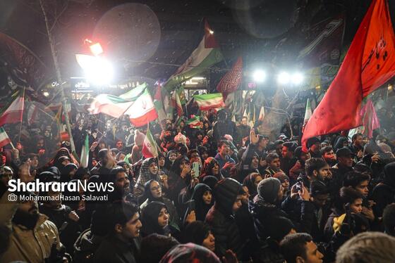 گزارش تصویری | حضور پرشور مردم در خیابان های مشهد و بیعت با سومین رهبر انقلاب اسلامی - ۲ (دوشنبه ۱۸ اسفند)
