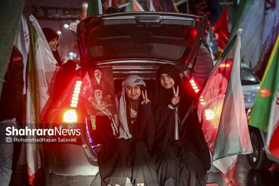 گزارش تصویری | حضور پرشور مردم در خیابان های مشهد و بیعت با سومین رهبر انقلاب اسلامی - ۲ (دوشنبه ۱۸ اسفند)