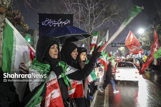 گزارش تصویری | حضور پرشور مردم در خیابان های مشهد و بیعت با سومین رهبر انقلاب اسلامی - ۲ (دوشنبه ۱۸ اسفند)