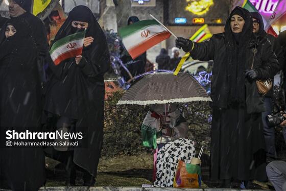 گزارش تصویری | حضور پرشور مردم در خیابان های مشهد و بیعت با سومین رهبر انقلاب اسلامی - ۲ (دوشنبه ۱۸ اسفند)