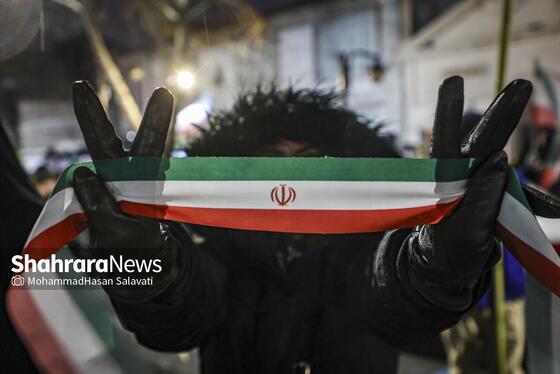 گزارش تصویری | حضور پرشور مردم در خیابان های مشهد و بیعت با سومین رهبر انقلاب اسلامی - ۲ (دوشنبه ۱۸ اسفند)