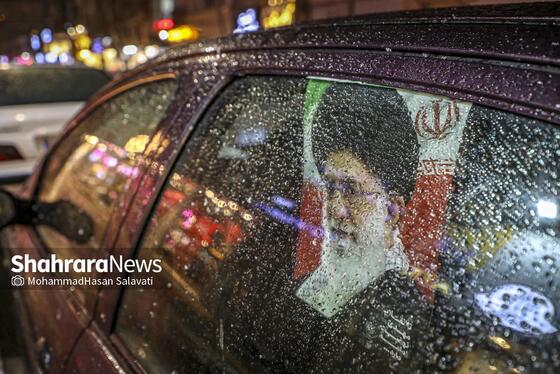 گزارش تصویری | حضور پرشور مردم در خیابان های مشهد و بیعت با سومین رهبر انقلاب اسلامی - ۲ (دوشنبه ۱۸ اسفند)