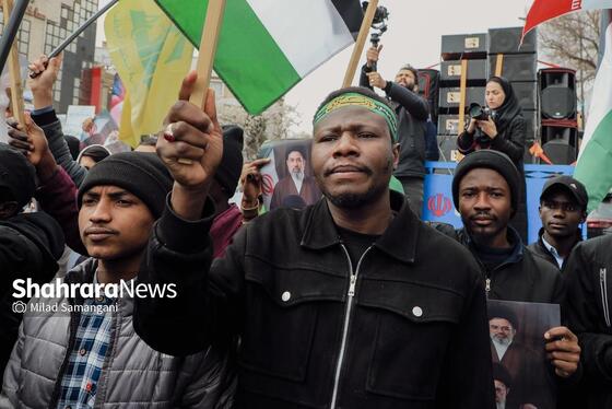 گزارش تصویری | تجمع مهاجران افغانستانی در محکومت جنایت آمریکا و رژیم صهیونیستی مقابل دفتر سازمان ملل در مشهد