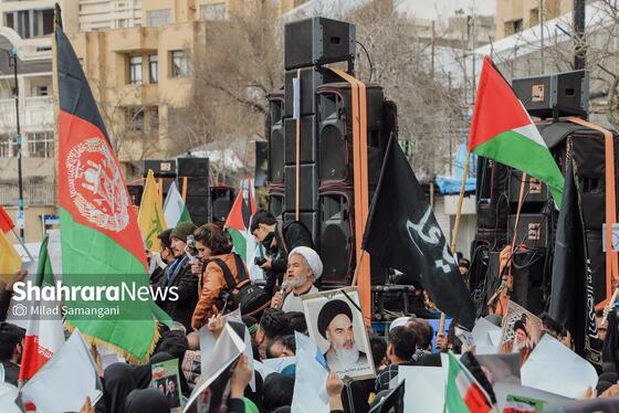 گزارش تصویری | تجمع مهاجران افغانستانی در محکومت جنایت آمریکا و رژیم صهیونیستی مقابل دفتر سازمان ملل در مشهد