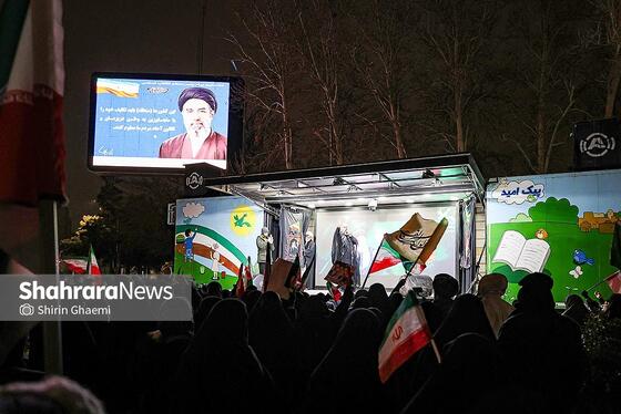 گزارش تصویری | لبیک به ندای رهبر معظم انقلاب بر حضور پرشور مردم در خیابان‌های مشهد