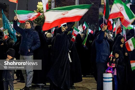 گزارش تصویری | لبیک به ندای رهبر معظم انقلاب بر حضور پرشور مردم در خیابان‌های مشهد