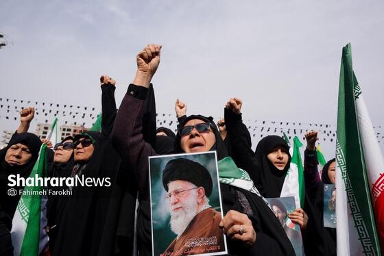 زنان و دختران ایران پای کار انقلاب + فیلم و  عکس