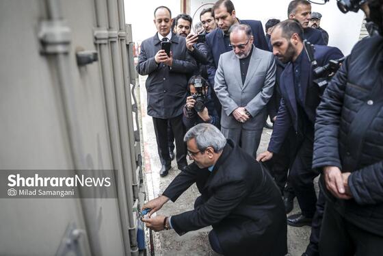 گزارش تصویری |  مراسم اهدای ۴ تریلی اقلام بهداشتی و دارویی دولت ترکمنستان به کودکان آسیب دیده از جنگ ایران