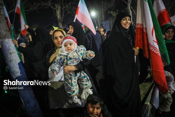 گزارش تصویری | شانزدهمین شب حضور مردم مشهد در خیابان‌های مشهد