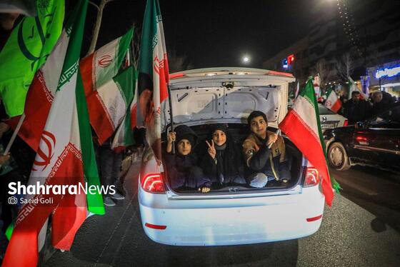 گزارش تصویری | شانزدهمین شب حضور مردم مشهد در خیابان‌های مشهد