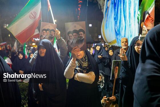 گزارش تصویری | شانزدهمین شب حضور مردم مشهد در خیابان‌های مشهد