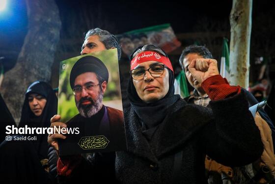 گزارش تصویری | شانزدهمین شب حضور مردم مشهد در خیابان‌های مشهد