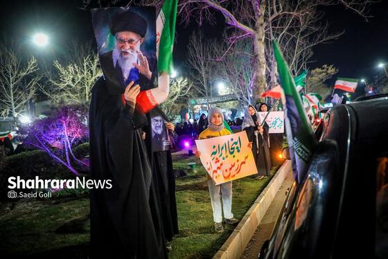 گزارش تصویری | شانزدهمین شب حضور مردم مشهد در خیابان‌های مشهد