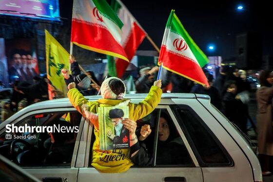 گزارش تصویری | شانزدهمین شب حضور مردم مشهد در خیابان‌های مشهد