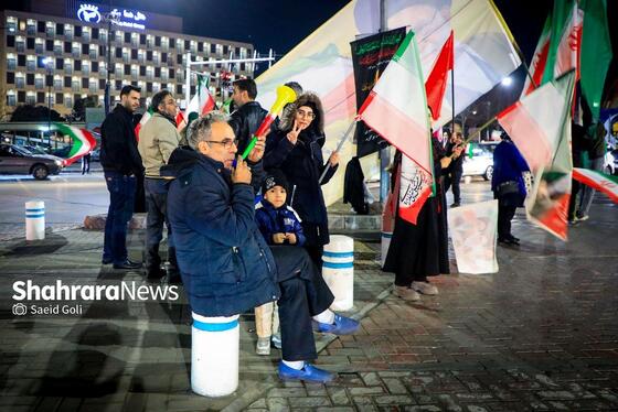 گزارش تصویری | شانزدهمین شب حضور مردم مشهد در خیابان‌های مشهد
