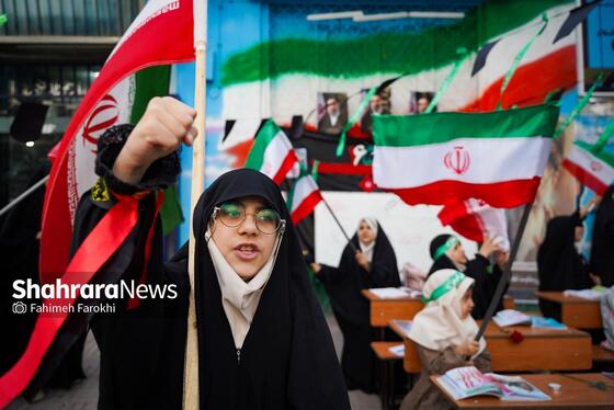 گزارش تصویری | برگزاری «یادواره‌ شهدای میناب» توسط دانش‌آموزان دبستان امام‌حسن(ع) در مشهد
