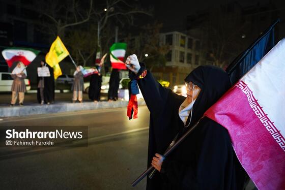گزارش تصویری | برگزاری «یادواره‌ شهدای میناب» توسط دانش‌آموزان دبستان امام‌حسن(ع) در مشهد