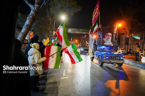 گزارش تصویری | برگزاری «یادواره‌ شهدای میناب» توسط دانش‌آموزان دبستان امام‌حسن(ع) در مشهد