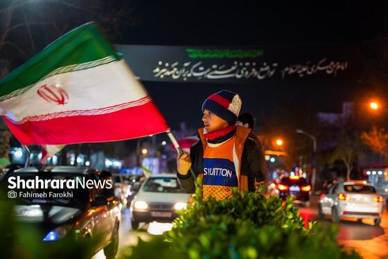 گزارش تصویری | برگزاری «یادواره‌ شهدای میناب» توسط دانش‌آموزان دبستان امام‌حسن(ع) در مشهد