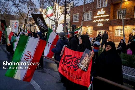 گزارش تصویری | حضور زودهنگام مردم مشهد در خیابان‌ها (۲۶ اسفند ۱۴۰۴)