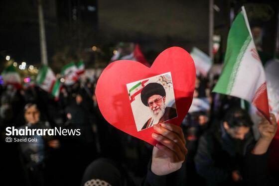 گزارش تصویری | خروش مردم انقلابی مشهد در آخرین چهارشنبه سال ۱۴۰۴ در میدان هفت‌تیر