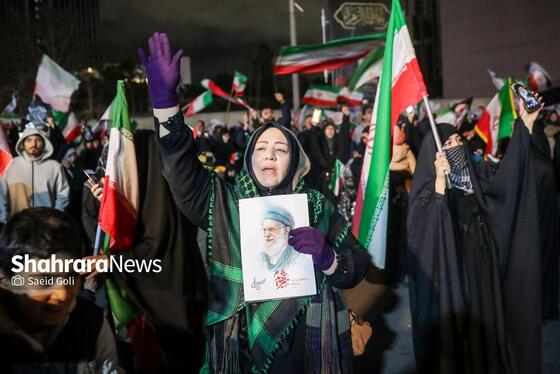 گزارش تصویری | خروش مردم انقلابی مشهد در آخرین چهارشنبه سال ۱۴۰۴ در میدان هفت‌تیر