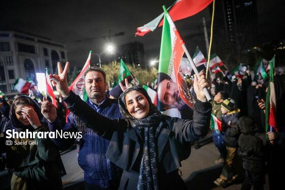 گزارش تصویری | خروش مردم انقلابی مشهد در آخرین چهارشنبه سال ۱۴۰۴ در میدان هفت‌تیر