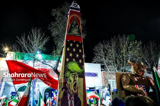 گزارش تصویری | مردم انقلابی در آخرین چهارشنبه سال ۱۴۰۴ در خیابان احمدآباد مشهد