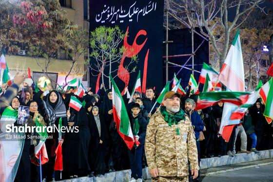 گزارش تصویری | مردم انقلابی در آخرین چهارشنبه سال ۱۴۰۴ در خیابان احمدآباد مشهد